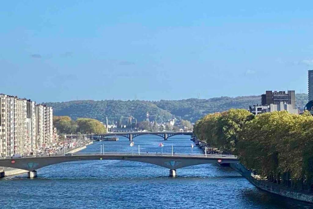 Le Neuvice - Place Du Marche, Quais, Bueren Liege Exterior photo